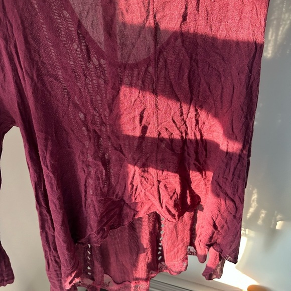 Made in Italy Elegant Burgundy Knit Women's Top - Picture 6 of 6